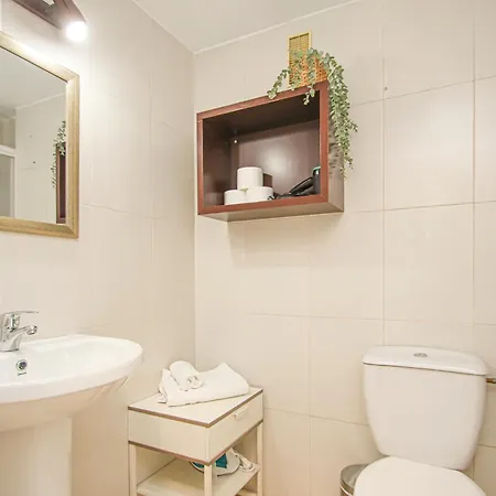 Daire Fabulous With Great Views - 15m Giralda