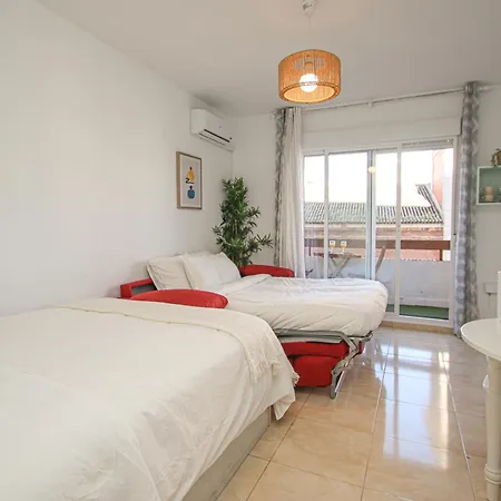 Fabulous With Great Views - 15m Giralda 아파트